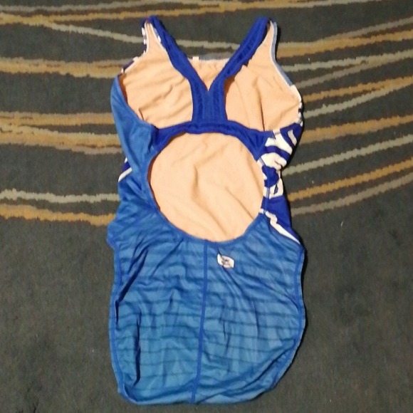 NWOT Sugoi performance swimsuit - Picture 2 of 4